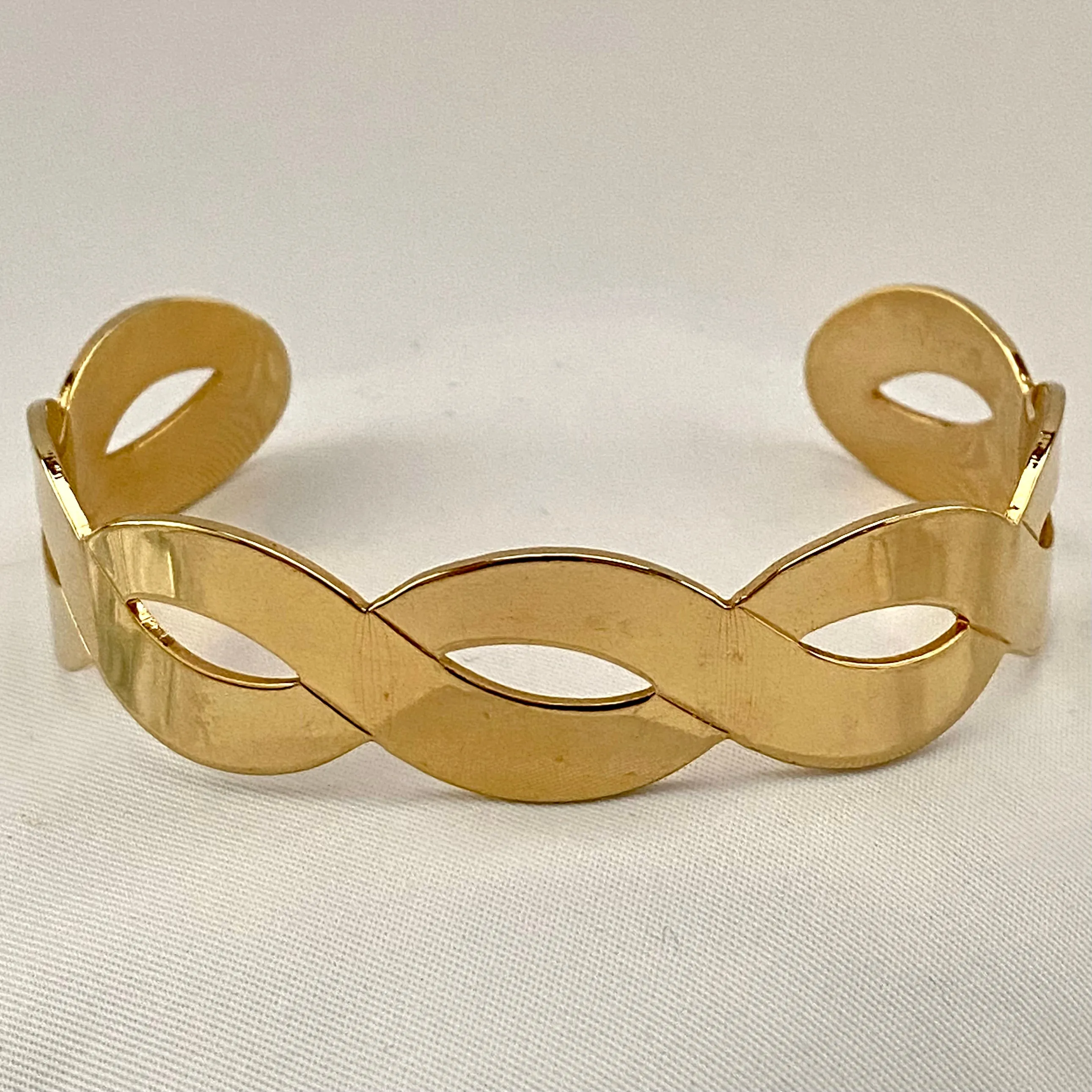 1976 Sarah Coventry Fashion Braid Bracelet