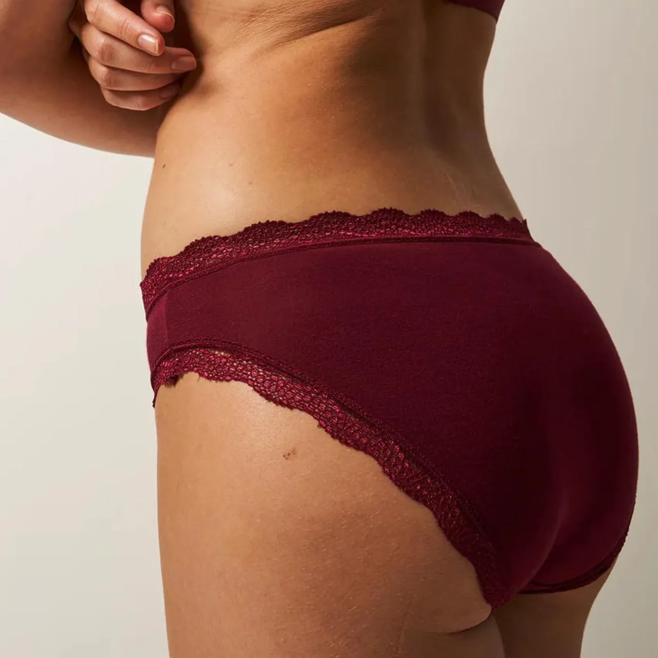 Bijou Tones Knicker Box