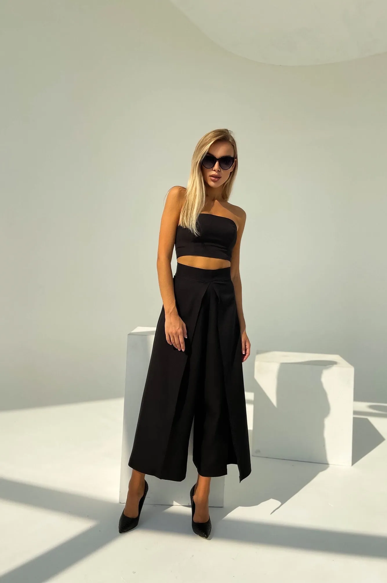 Black High Waist Slit Cuff Сulottes