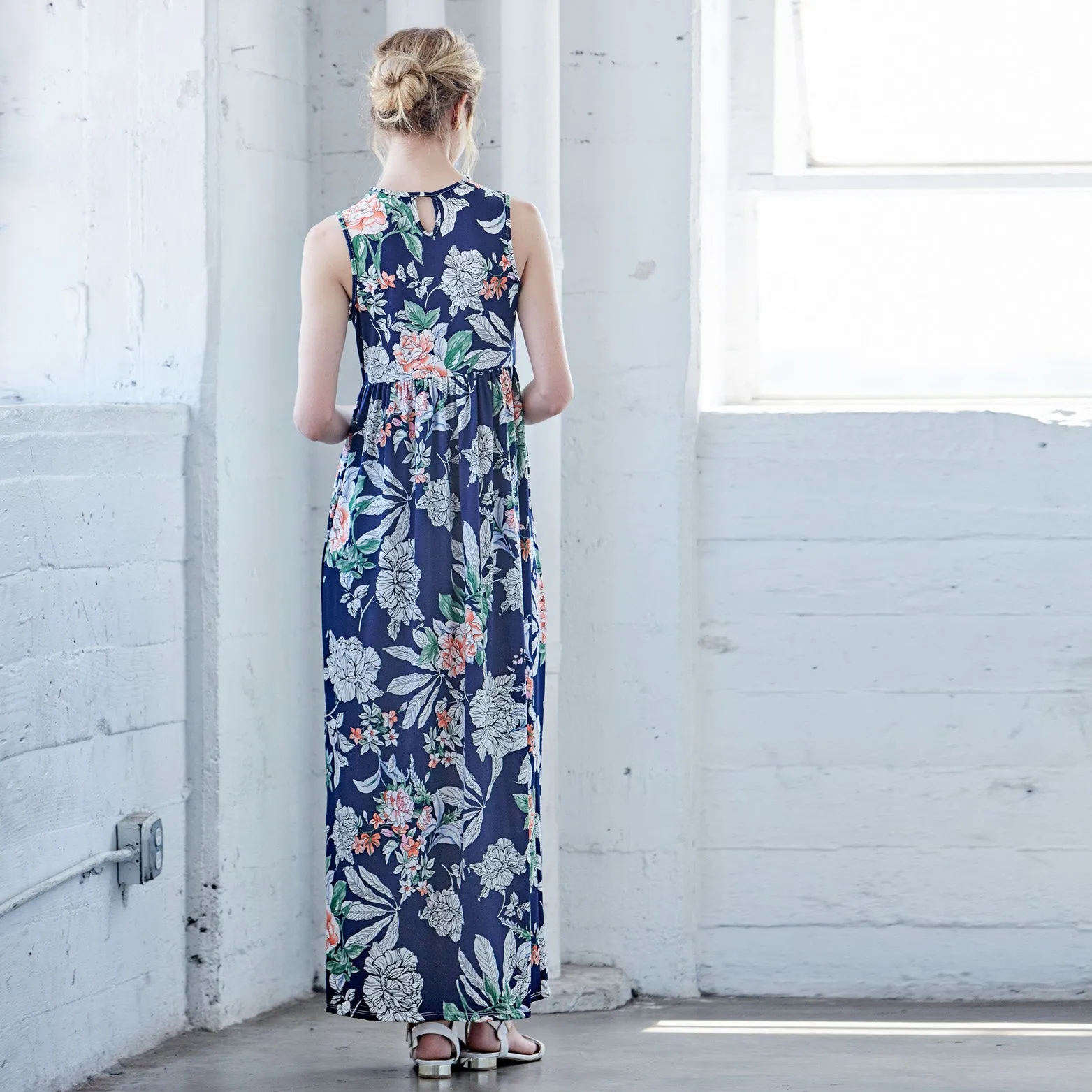 Botanical Retreat Sleeveless Maxi Dress