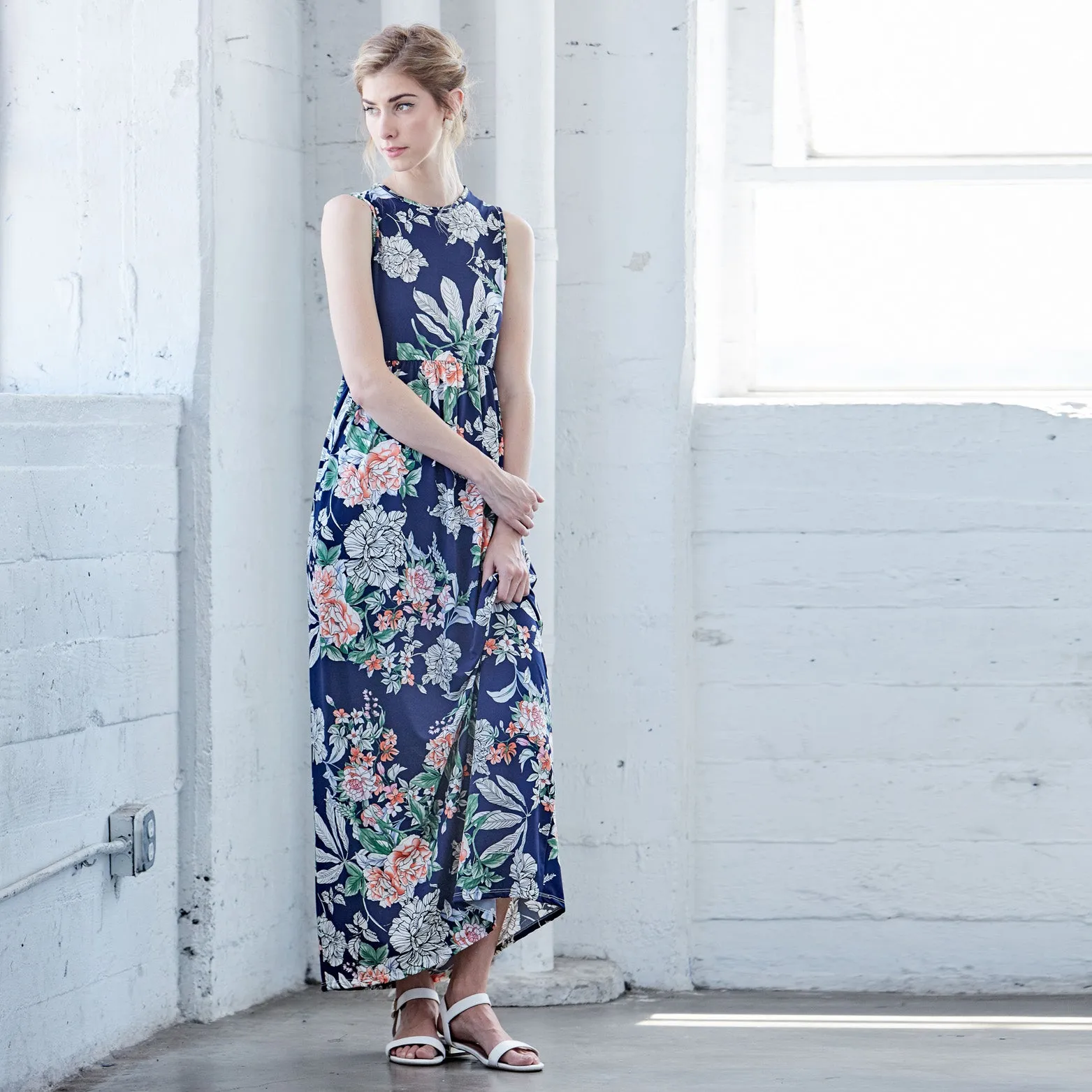 Botanical Retreat Sleeveless Maxi Dress