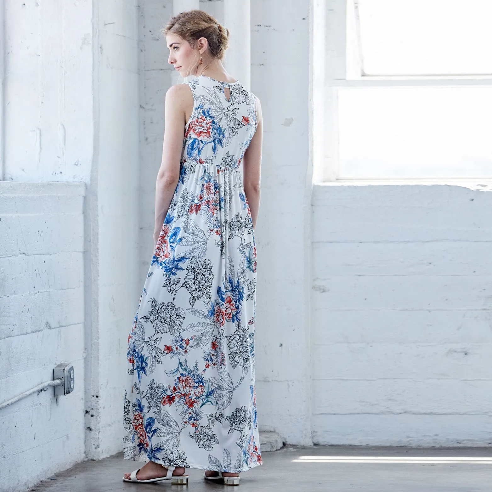 Botanical Retreat Sleeveless Maxi Dress