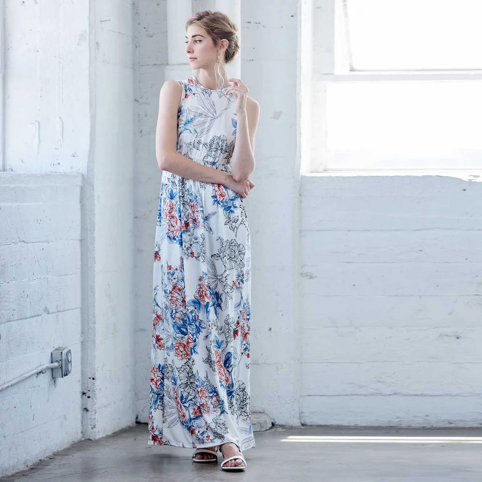 Botanical Retreat Sleeveless Maxi Dress