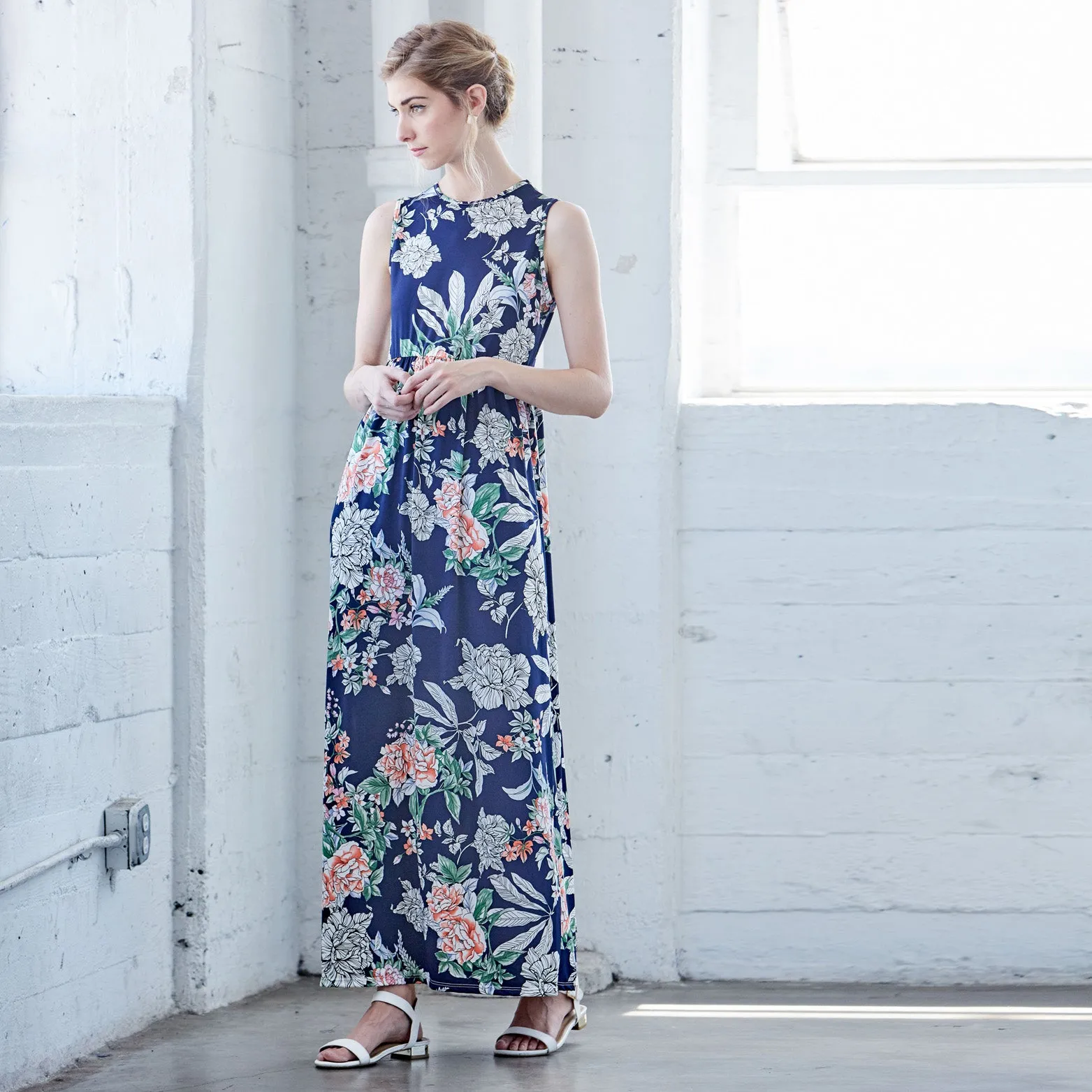 Botanical Retreat Sleeveless Maxi Dress