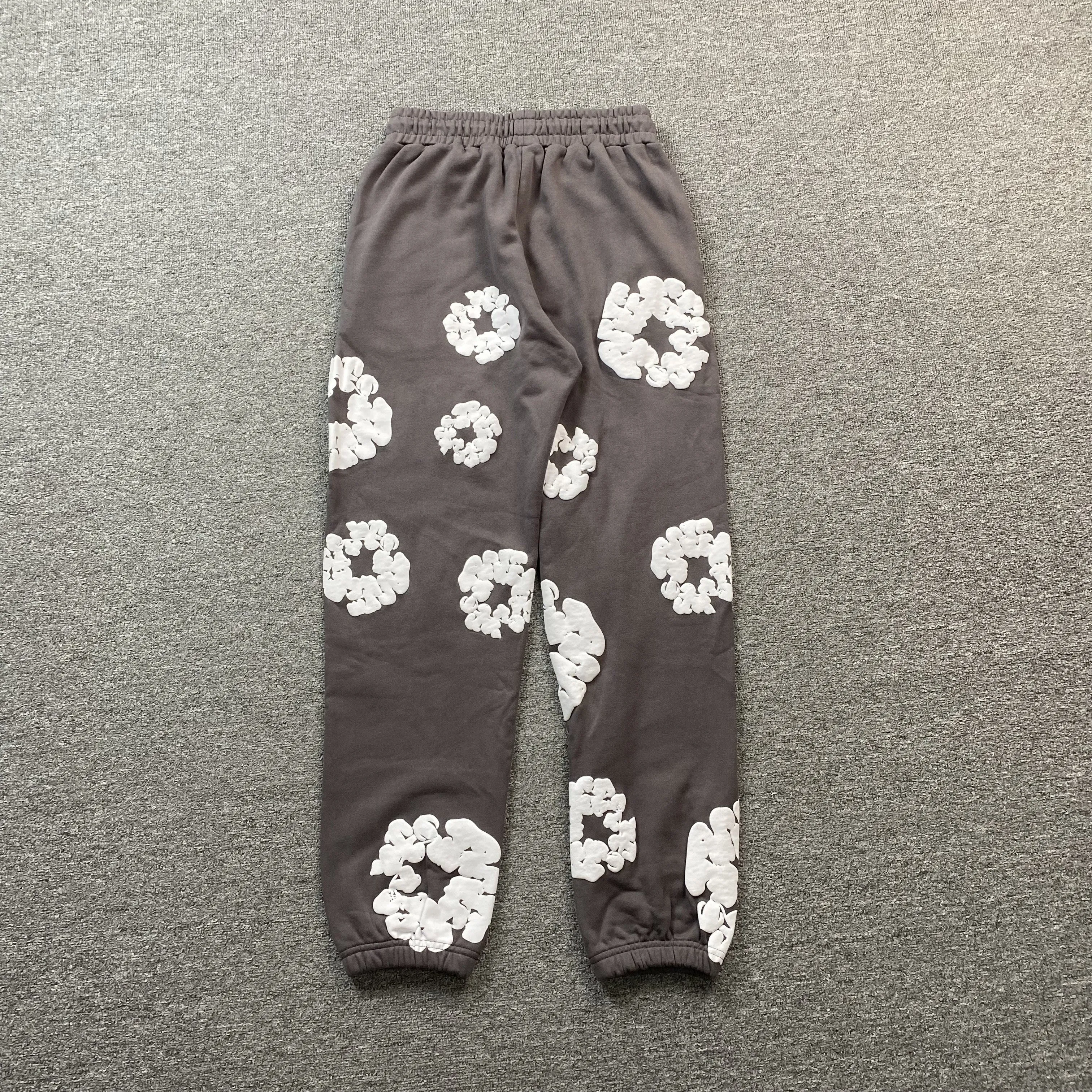 DENIM TEARS COTTON WREATH SWEATPANTS OLIVE