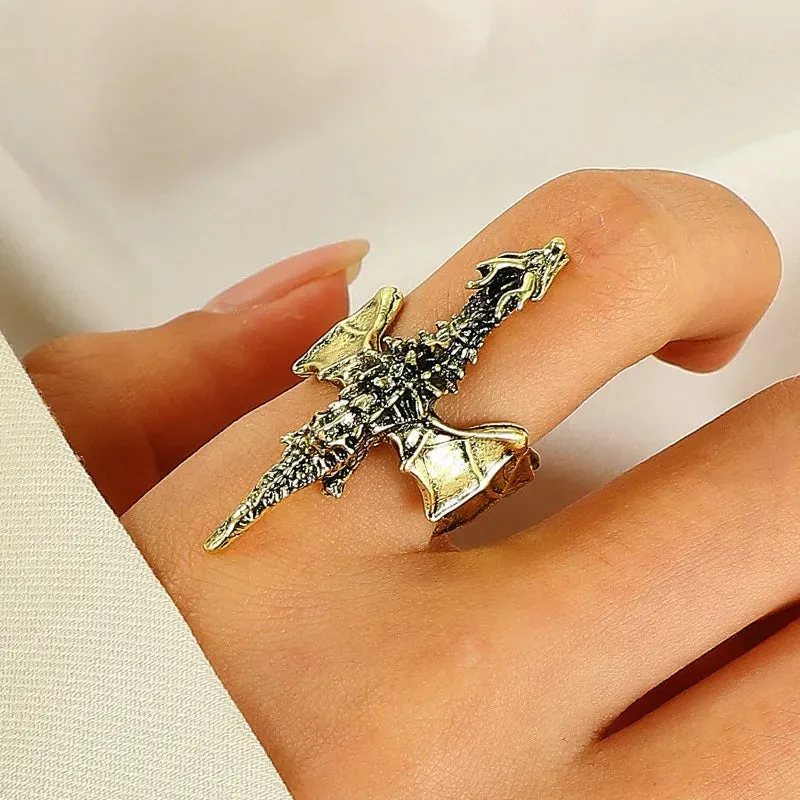 Gothic Flying Dragon Retro Ring