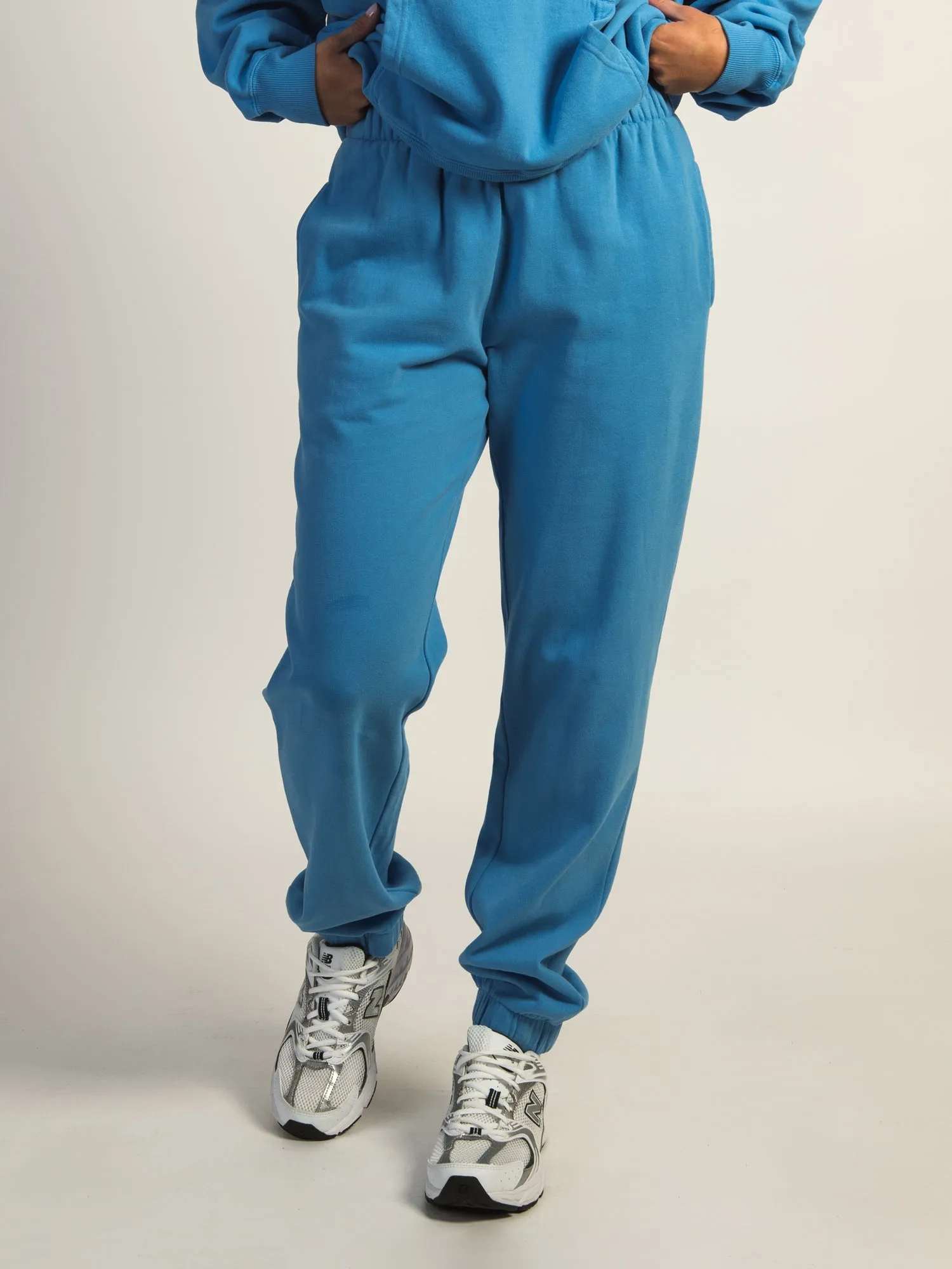 HARLOW JORDANA RELAXED SWEATPANT - ELECTRIC BLUE