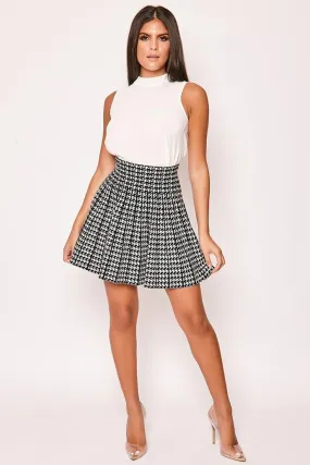 Ingrid - Black & White Dogtooth Pleated Mini Skirt