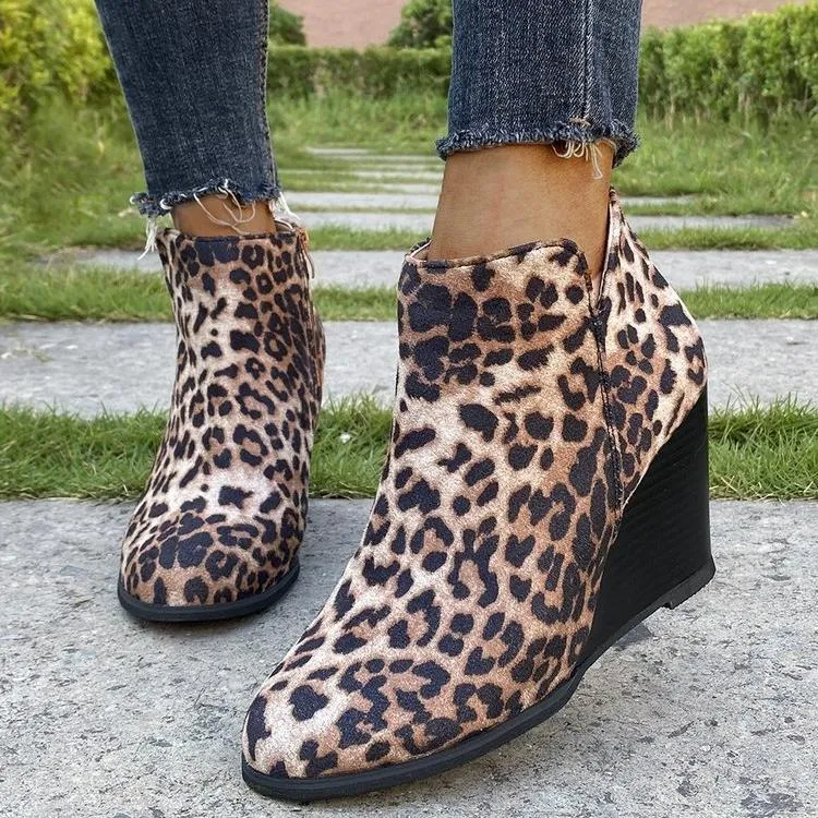 Women high heel side zipper v cut wedge boots